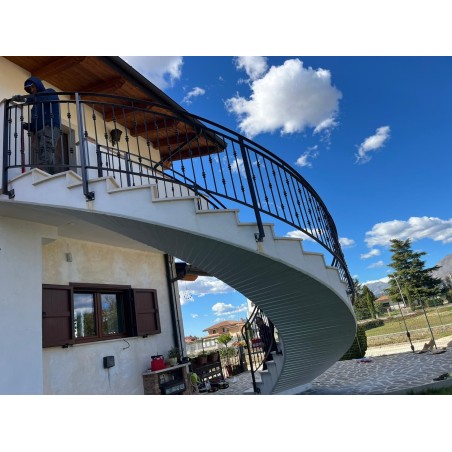 Moduli ringhiera rettilinei e curvi per scale e terrazzi